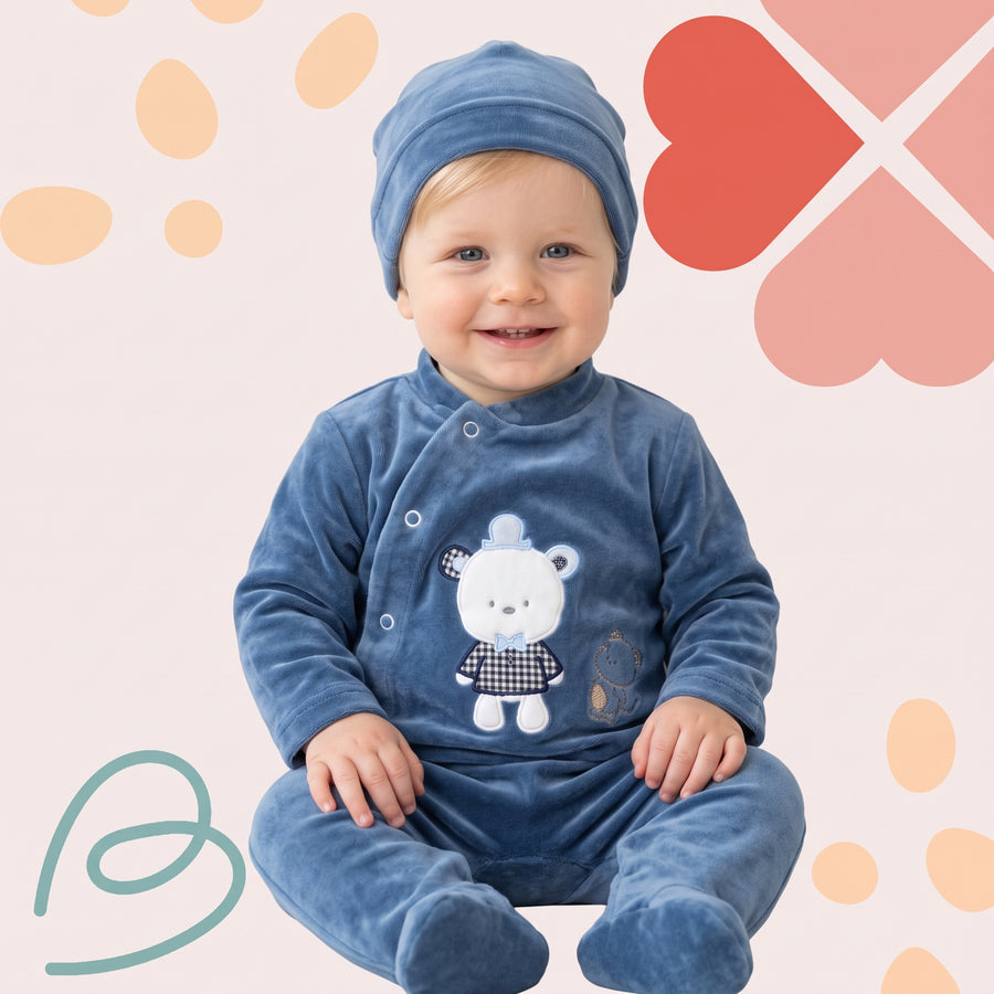Velvet overall with a beanie