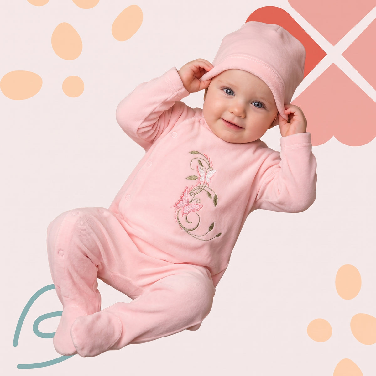 Velvet overall with a beanie, photo 1
