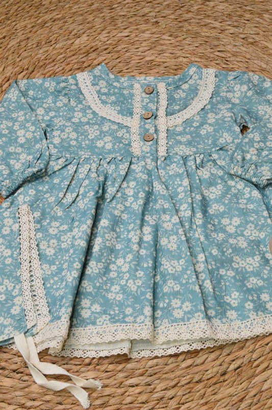 Dress with a hat