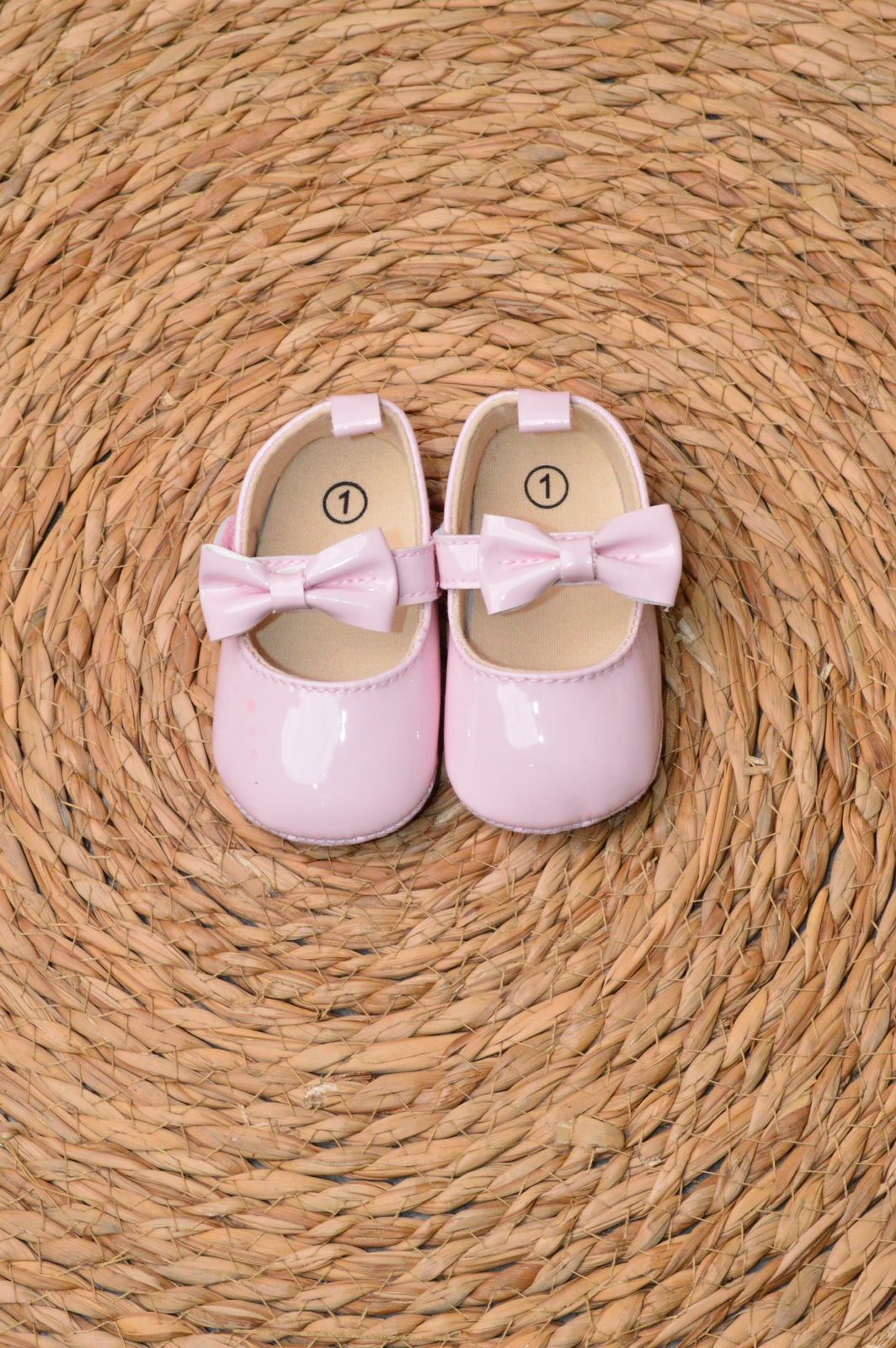 Baby ballerina with bow, photo 3