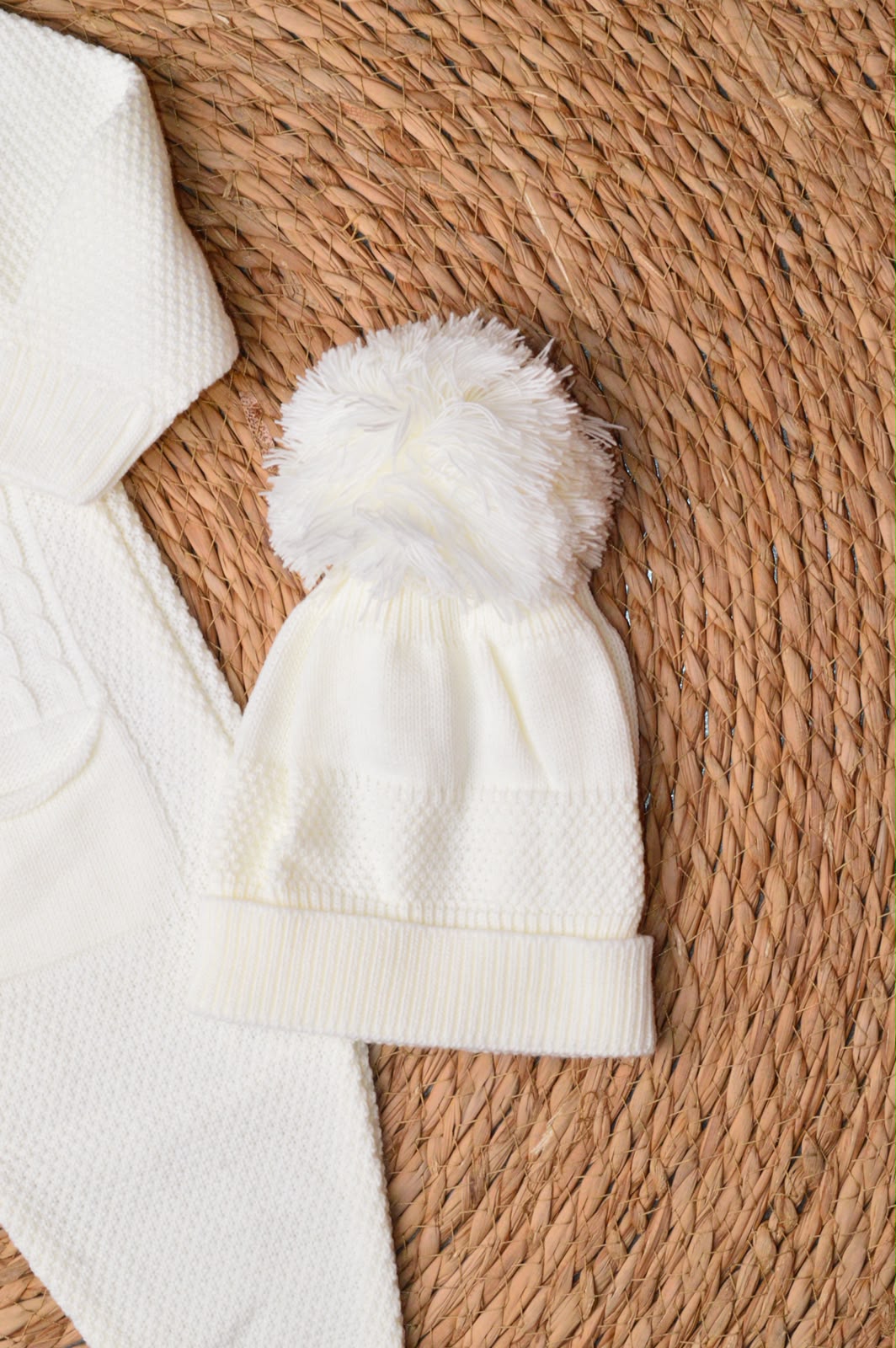 Wool overall with a beanie, photo 8