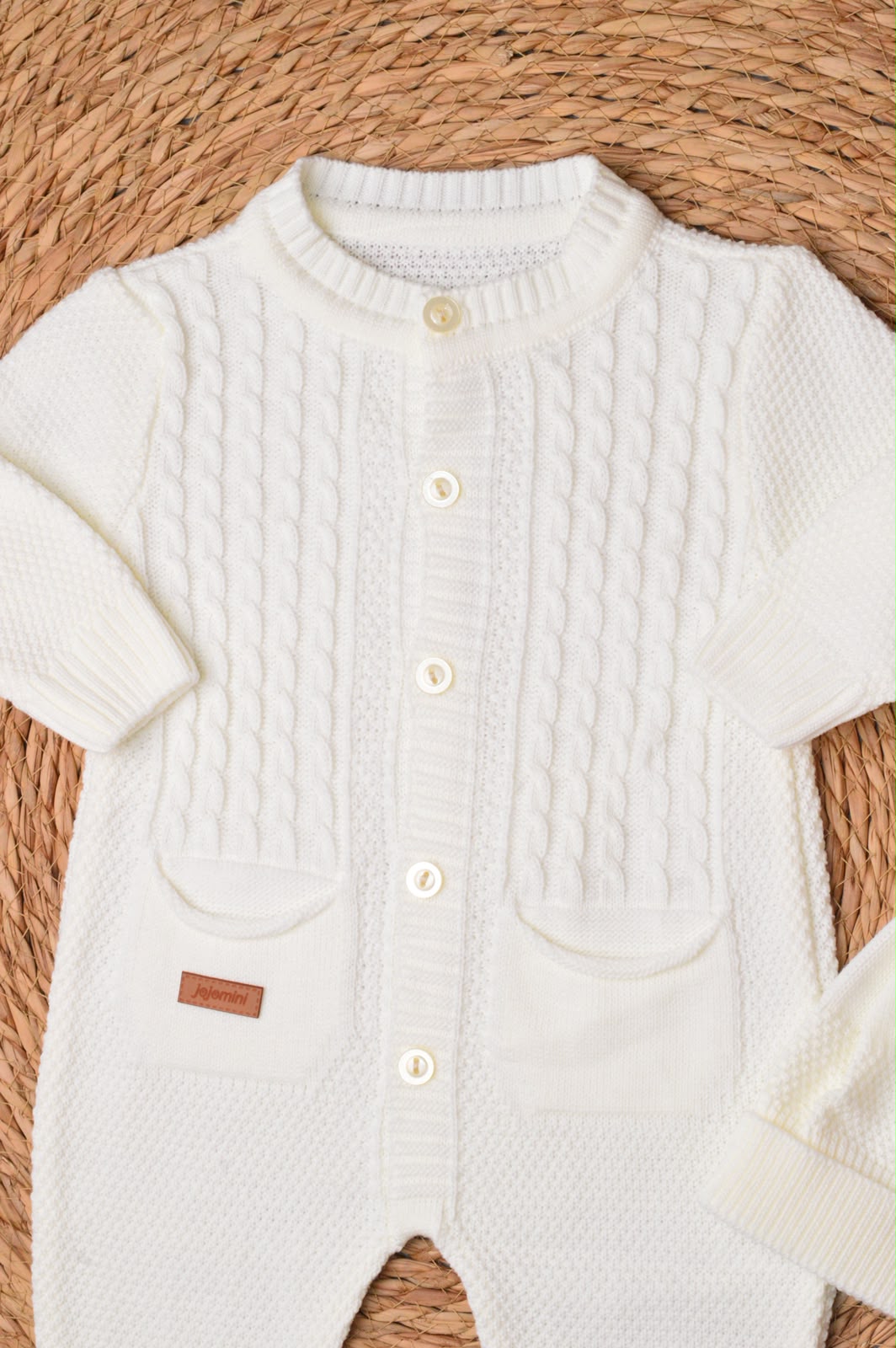 Wool overall with a beanie, photo 7