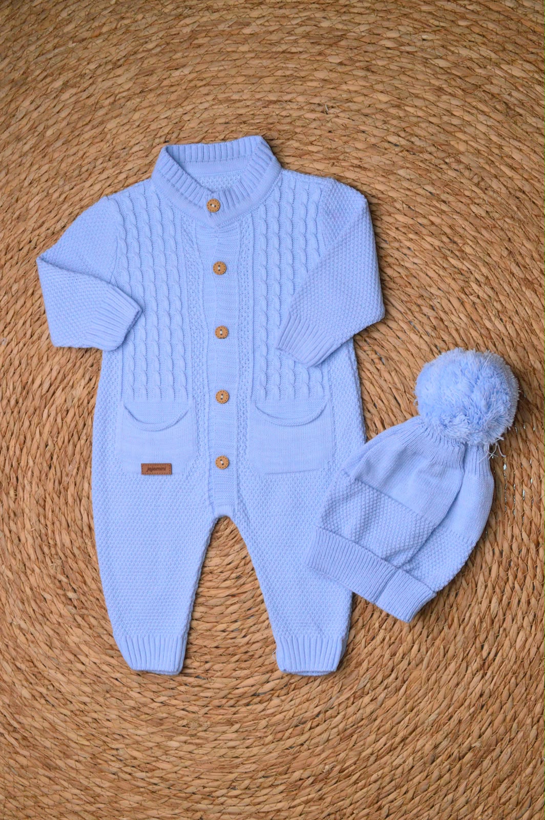 Wool overall with a beanie, photo 14