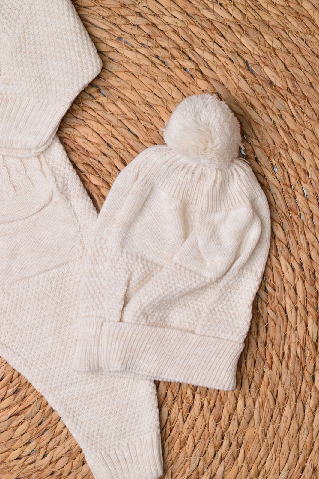 Wool overall with a beanie, photo 4