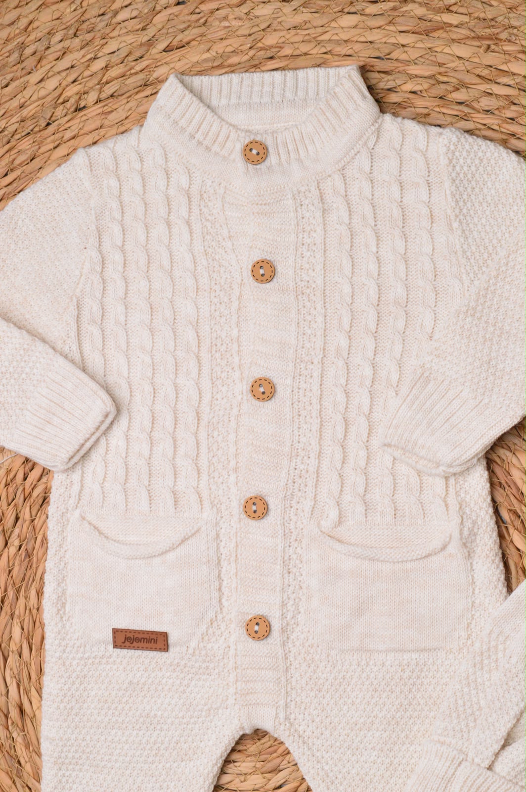 Wool overall with a beanie, photo 3